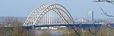 Waalbrug